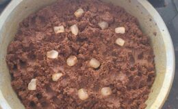 45 derecelik sıcakta buzla yoğurmaya başladılar