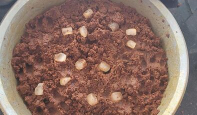 45 derecelik sıcakta buzla yoğurmaya başladılar