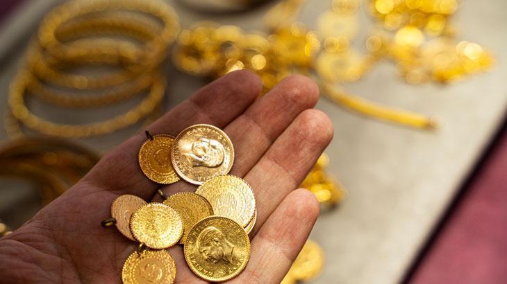 Gram altında rekor seviyeye yakın hareket! Uzman isim yeni hedefi açıkladı