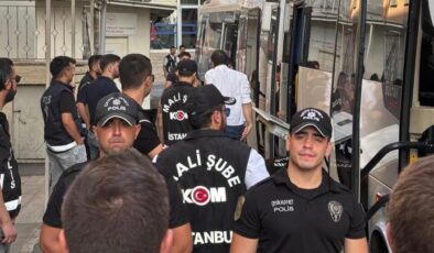 İBB soruşturması kapsamında gözaltına alınan 24 kişi adliyeye sevk edildi