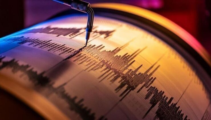 Prof. Dr. Şener Üşümezsoy deprem beklenen bölgeleri açıkladı! ‘Stres birikiyor’ İstanbul’da deprem riski var mı?